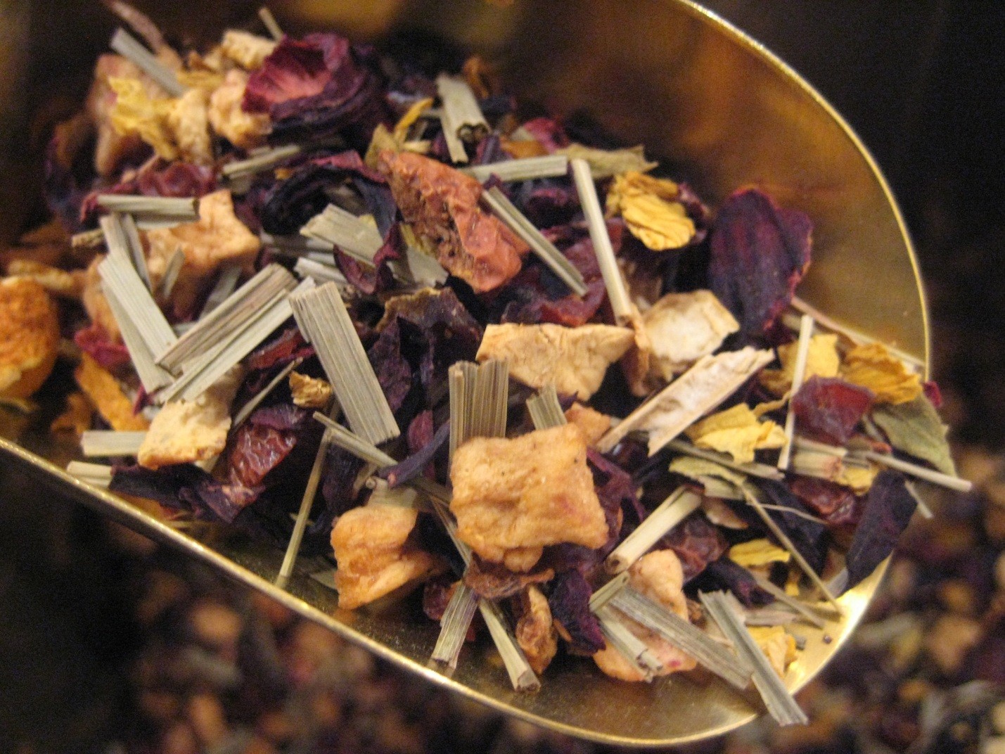 5 Aromatic Herbal Teas To Match With Your Yoga | Living Yoga Dallas